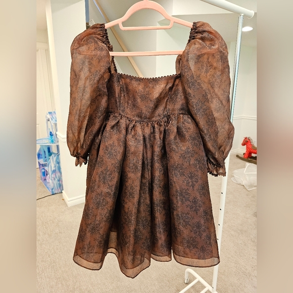 Selkie Chocolate Puff Dress - Picture 5 of 8